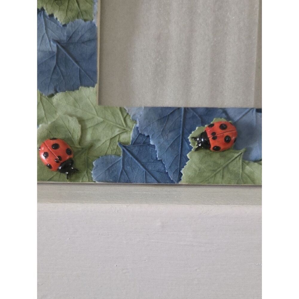 Ladybug Leaf Decorative Photo Frame - - Picture 2 of 9